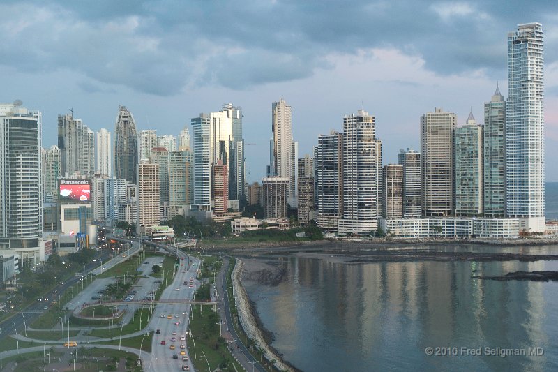 20101204_190422 D3.jpg - Skyline, Panama City from Intercontinental Hotel